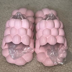 Open toed bubble vented clogs from SHEIN